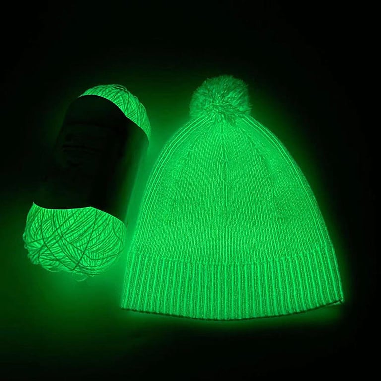 1/150D 100% polyester reflective glow-in-the-dark yarn samples free shipping, polyester glow-in-the-dark yarn samples free shipping, hand knitted glow-in-the-dark cotton scarf and clothes Christmas yarn samples free shipping