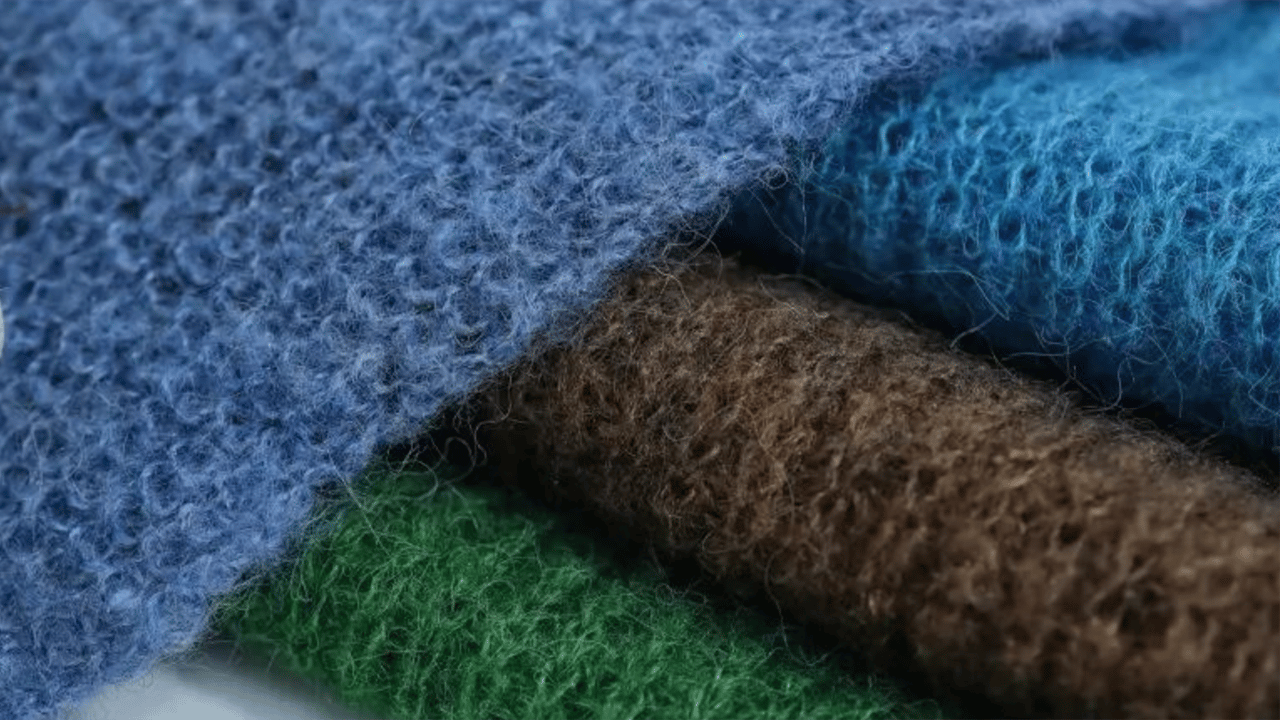 ◎ Yarn Characteristics: Naturally lustrous, fluffy and skin-friendly blended yarn, visually soft and elegant, physically light and delicate. ◎ Yarn Characteristics: Naturally lustrous, fluffy and skin-friendly blended yarn, visually soft and elegant, physically light and delicate.